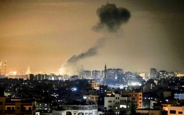 Diserang 3 Roket, Jet-Jet Tempur Israel Gempur Posisi Hamas di Gaza
