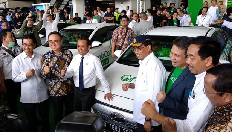 Grab Targetkan 500 Unit Hyundai Ioniq untuk Jadi Taksi Online