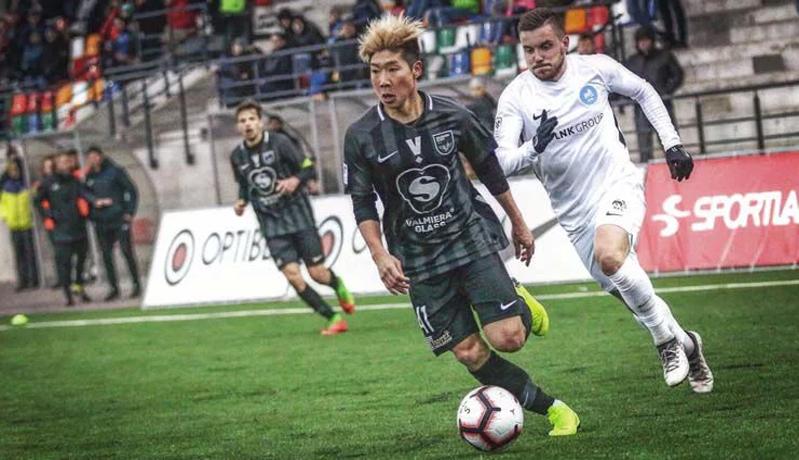 Shunsuke Nakamura Resmi Bergabung ke Persela Lamongan