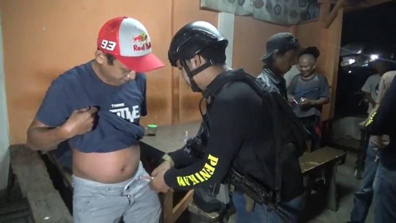 Polisi Bubarkan Pesta Miras di Makassar karena Kerap Meresahkan Warga