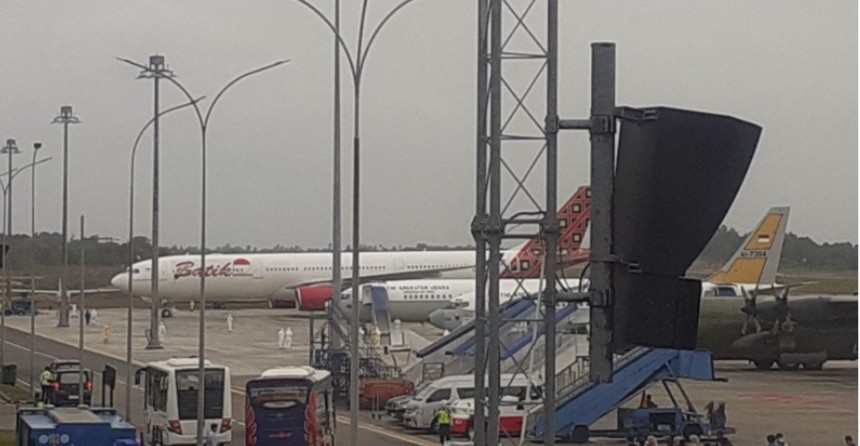 238 WNI dari Wuhan Ganti Pesawat di Batam, sebelum Dikarantina ke Natuna