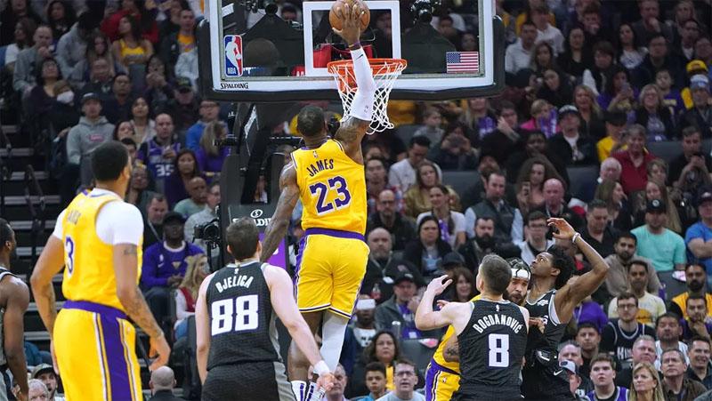 Lakers Raih Kemenangan Perdana usai Meninggalnya Kobe Bryant