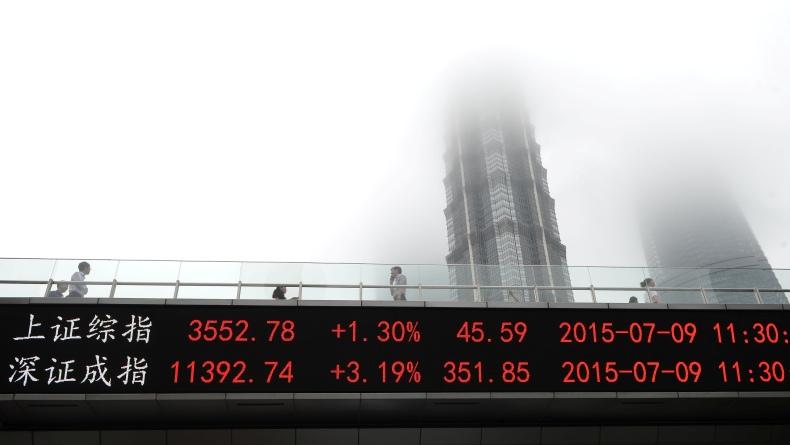 Virus Korona, Bursa Saham China Dibuka Anjlok Hampir 9 Persen