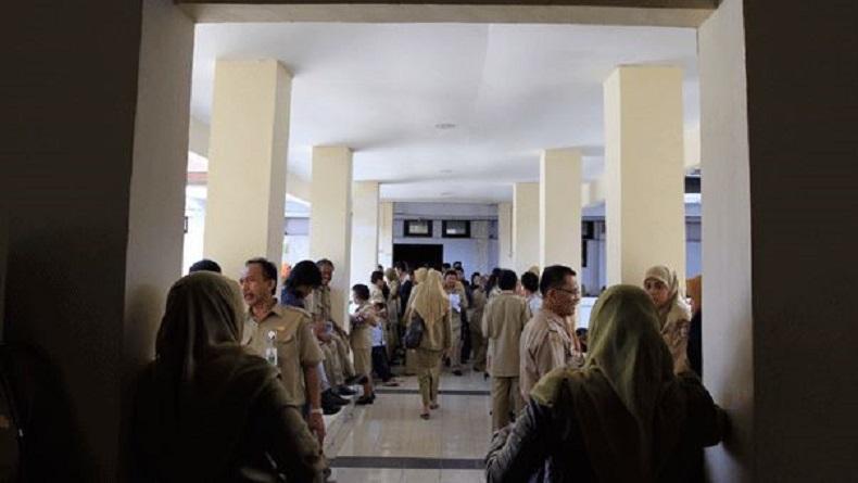 Wali Kota Makassar Akan Cek Honorer Tak Pakai Seragam Khusus saat Berkantor