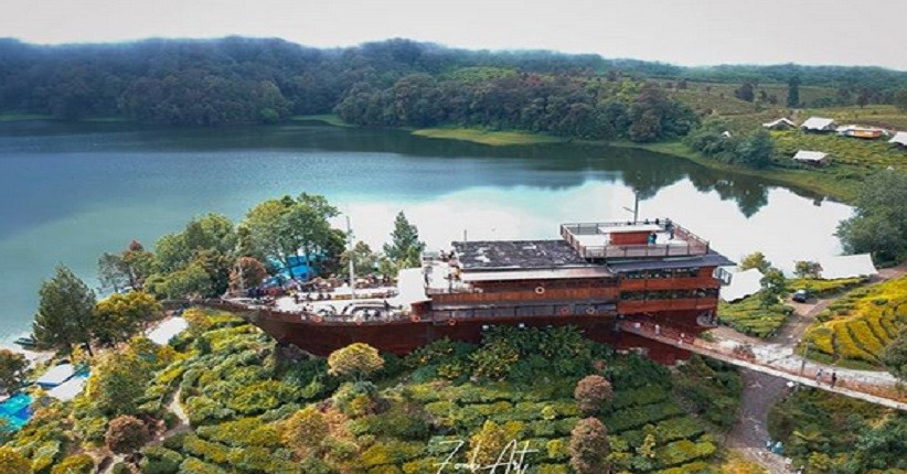 Glamping Lakeside Rancabali, Wisata Kebun Teh dan Kemping Mewah di Bandung