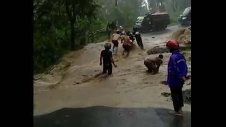 Pulang Ambil Raskin, Seorang Nenek Tewas Terseret Banjir Bandang di Pemalang