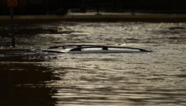 Badai Ciara Terjang Eropa, Ratusan Penerbangan Batal dan Ratusan Ribu Rumah Tanpa Listrik
