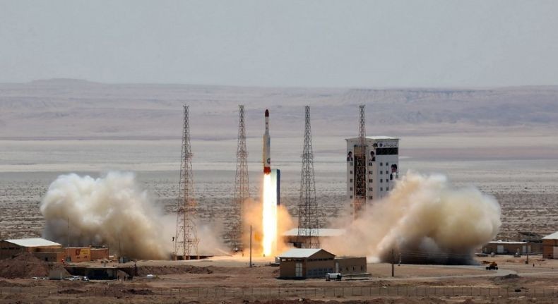 Pasukan Garda Revolusi: Satelit Militer Iran Persiapan untuk Menghadapi AS   