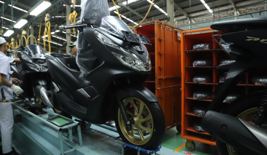 Kagetkan Yamaha Nmax, AHM Diam-Diam Rilis 2 Warna Baru Honda PCX