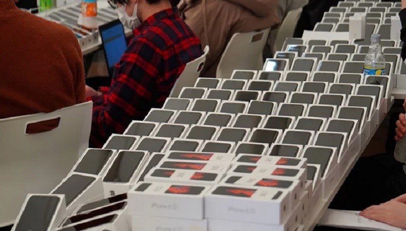 2 Ribu iPhone Dibagikan ke Penumpang Kapal Pesiar yang Dikarantina akibat Virus Korona