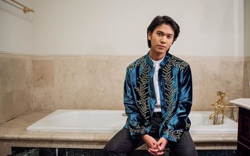 Kisah Iqbaal Ramadhan Nembak Cewek Idaman saat SMP dengan Bunga dan Boneka