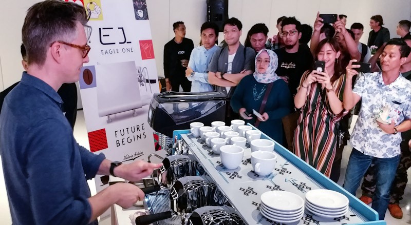 Konsistensi Rasa dan Personaliti Rahasia Kedai Kopi Modern