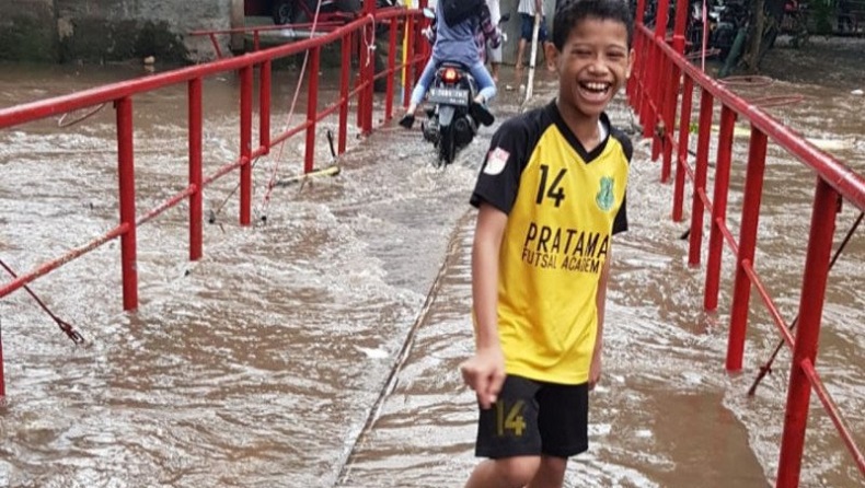 Jembatan di Cipinang Melayu Sempat Ditutup karena Banjir, Warga Bisa Melintas Pagi Ini