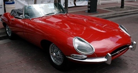 Sebelum Meninggal, Ashraf Sinclair Bermimpi Punya Mobil Sport Klasik Jaguar