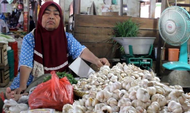 Pengusaha Mengeluh Sulit Dapat Izin Impor, Harga Bawang Melonjak