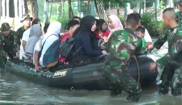 Banjir Bekasi Rendam 20 Kecamatan, Status Ditetapkan Tanggap Darurat