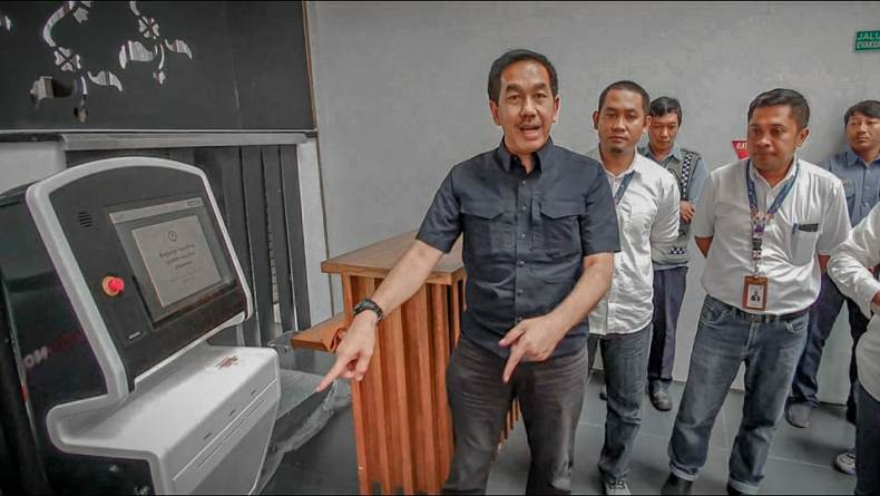 Cegah Penumpang Menumpuk di Bandara Soetta, AP II Terapkan Pre Order Tes PCR dan Antigen 