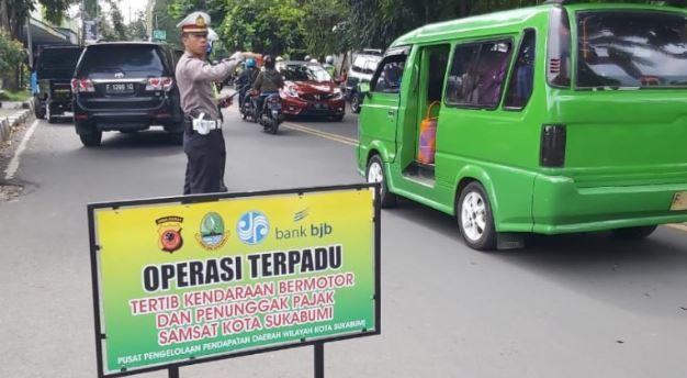 Ditlantas Polda Metro Jaya Lengkapi Personel dengan Alat Pelindung Diri