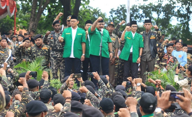 Puluhan Anggota Banser Jaga Rumah Orang Tua Mahfud MD