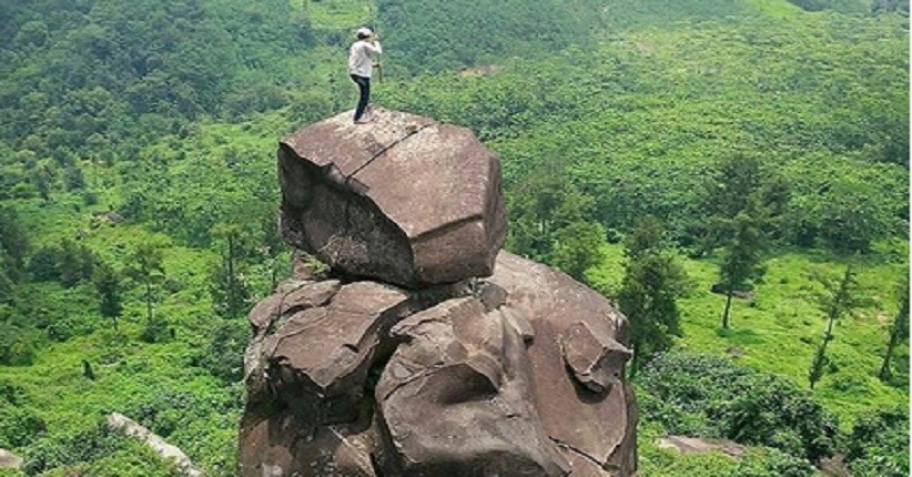 Wisata Hits di Tegal, Ada Bukit Agung yang Tersusun di Gua Lawa