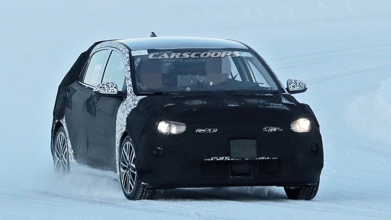 Uji Kekuatan, Kia Rio Terbaru Disiksa di Cuaca Ekstrem Bersalju