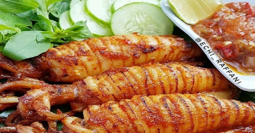 Inspirasi Makan Malam dengan Cumi Bakar Pedas Manis, Simpel Dimasak dengan Teflon