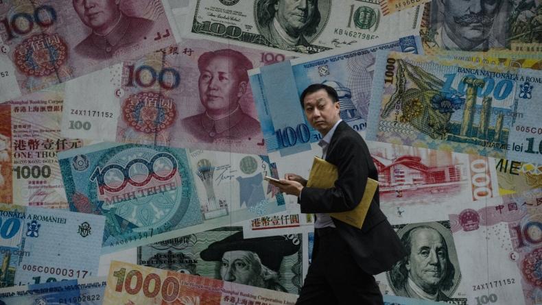 Pompa Ekonomi, Hong Kong Bagi-Bagi Uang Tunai Rp18 Juta per Orang