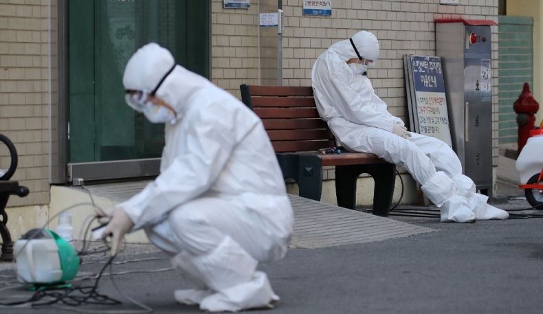 Kasus Virus Korona di Korsel Melonjak Jadi 1.595, China Laporkan Angka Kematian Terendah