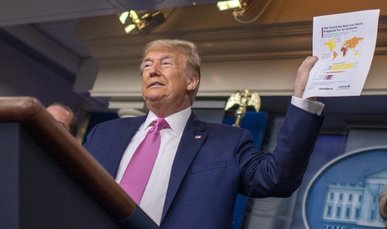 Trump Pertimbangkan Larang Warga AS ke Italia dan Korsel Terkait Virus Korona