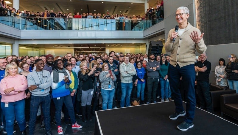 Pabrik Apple Kembali Dibuka, Tim Cook: China Mengendalikan Virus Korona 