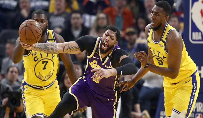 LA Lakers Menang Mudah atas Warriors