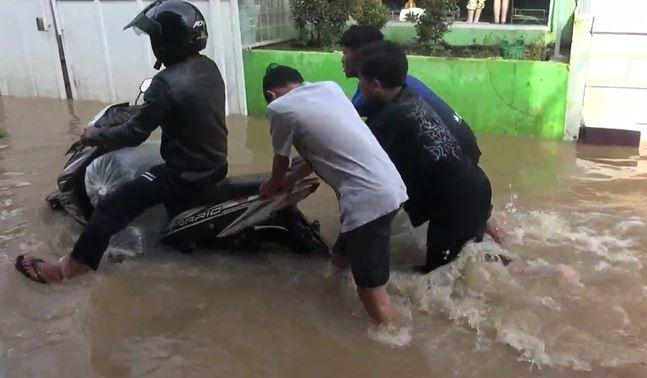 Sudah 3 Hari, Banjir di Rancaekek Bandung Belum Juga Surut