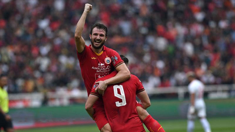 Marco Motta Terpesona dengan Dukungan The Jakmania