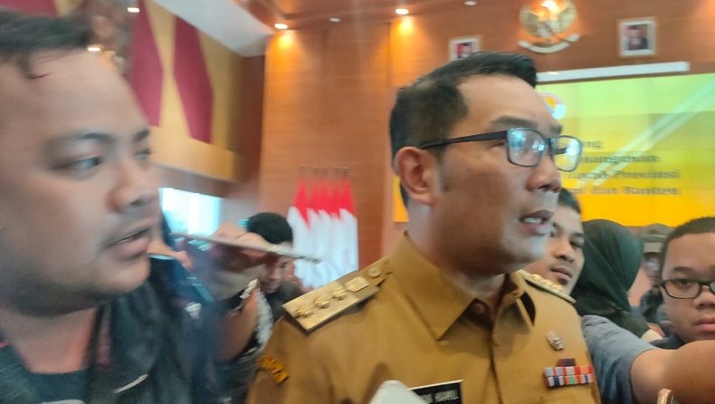 Ridwan Kamil Akan Bagikan 10.000 Masker untuk Warga Depok