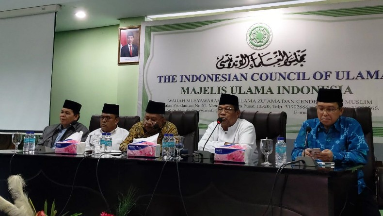 MUI: Menimbun Sembako dan Masker Haram Hukumnya