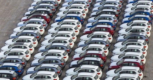 Dampak Virus Korona, Penjualan Mobil di China Anjlok 80 Persen