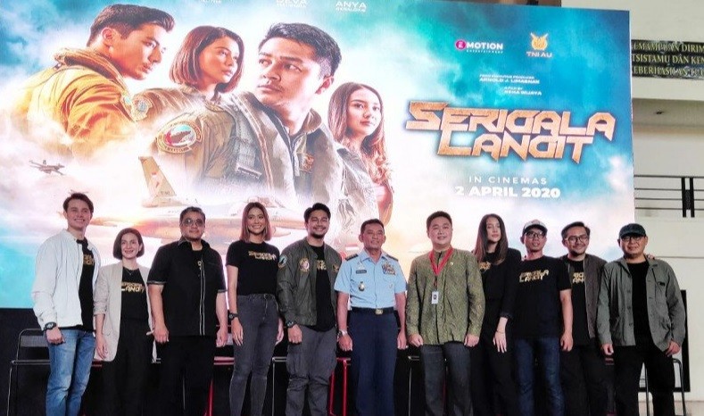 Serigala Langit Tayang di Bioskop 2 April 2020, Dibintangi Aktor Deva Mahenra