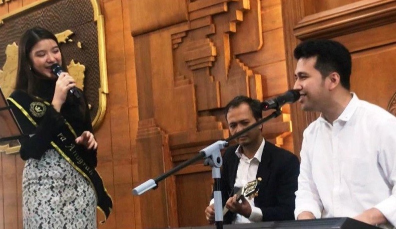Tiara Anugrah Senang Dapat Tawaran Bawakan Lagu Karya Wagub Jatim Emil Dardak