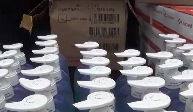 Unhas Makassar Sediakan Cairan Antiseptik Buatan Sendiri di Kampus