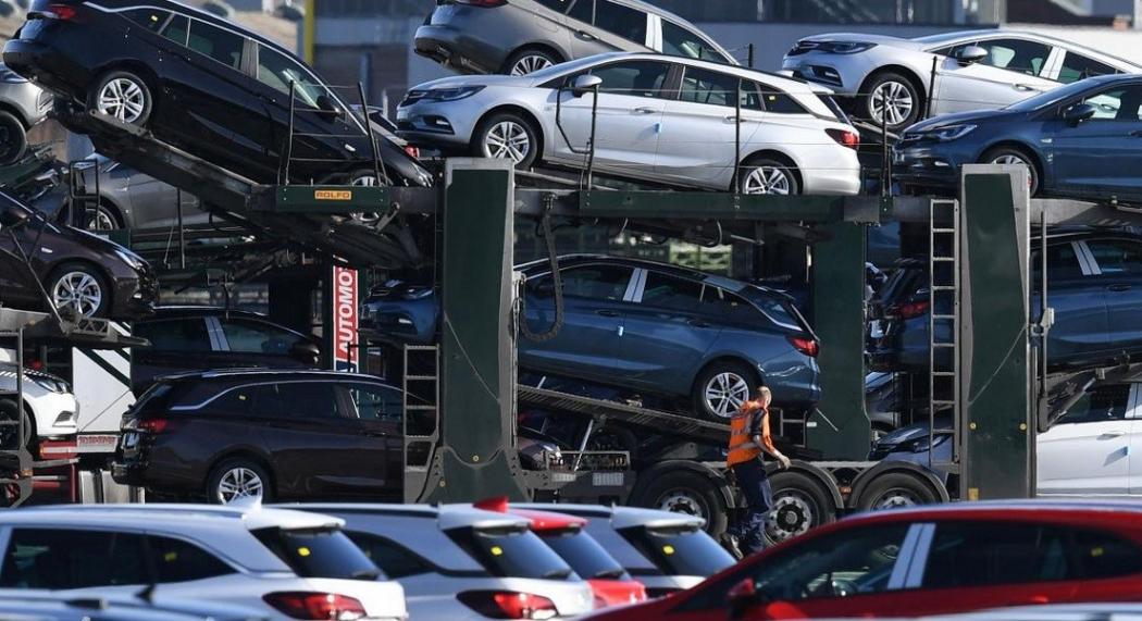 Pabrik Peugeot di Inggris Pangkas Hari Kerja 4 Hari Seminggu