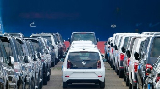 Virus Korona Meluas, Begini Penderitaan Produsen Mobil di Eropa