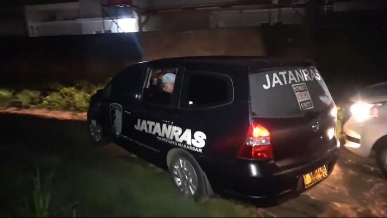Cek Tanah Sengketa, Dosen Dikeroyok Warga di Jalan Hertasning Baru Makassar