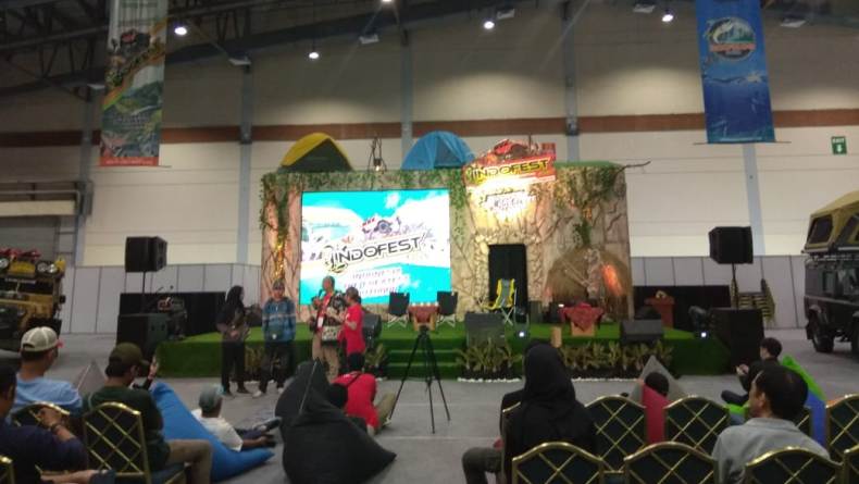 Diskon dan Menariknya Acara Membuat Pengunjung Indofest Betah Berkeliling