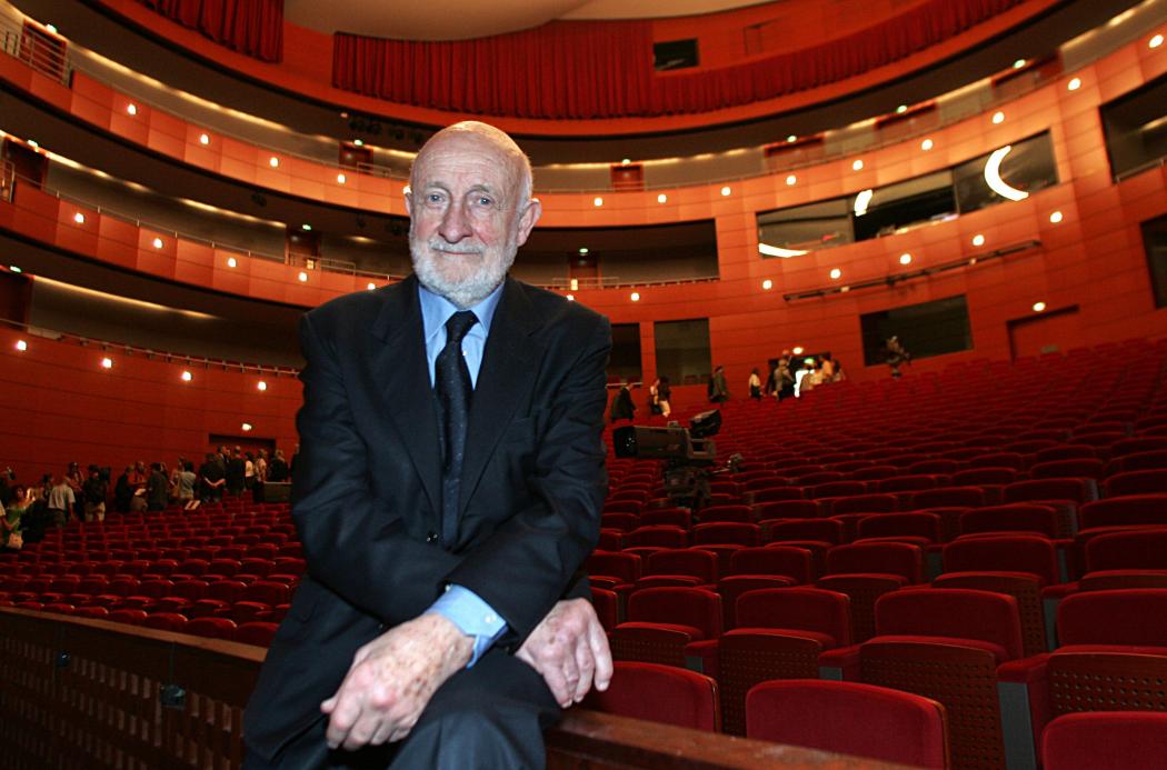 Arsitek Italia Perancang Stadion Barcelona Meninggal akibat Virus Korona