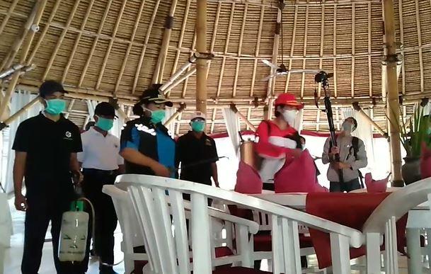 Pemkab Karangasem Semprotkan Desinfektan Cegah Virus Korona