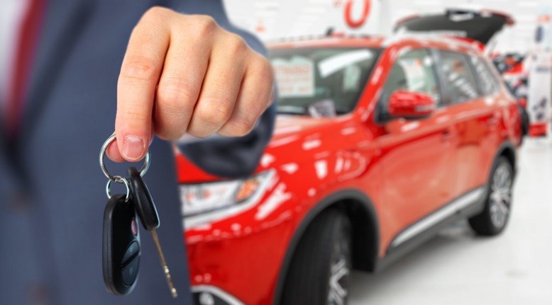 Tunggak Cicilan, Bolehkan Leasing Tarik Kendaraan? Ini Penjelasannya