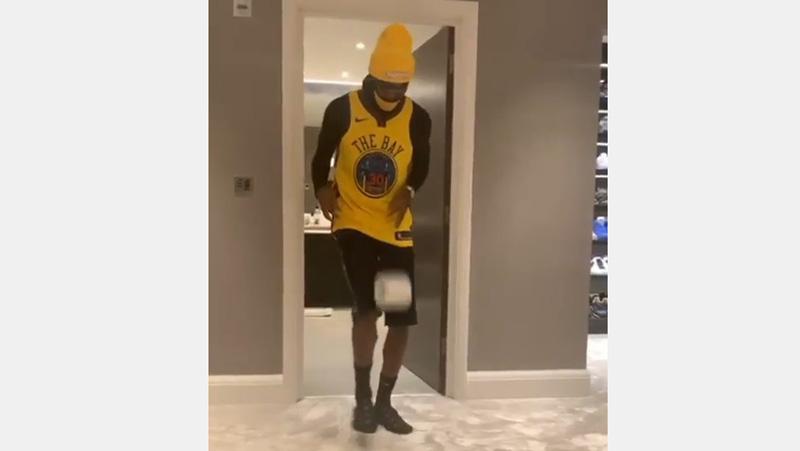 Ada Rashford dan Felix, Pemain Top Viralkan Aksi Juggling Tisu Toilet