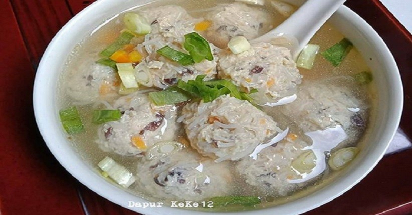 Cuaca Dingin Enaknya Menyantap Bakso Ayam Jamur, Segar dan Sehat