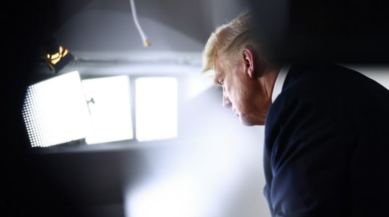 Donald Trump Batal Main Golf di Tengah Lonjakan Kasus Virus Corona