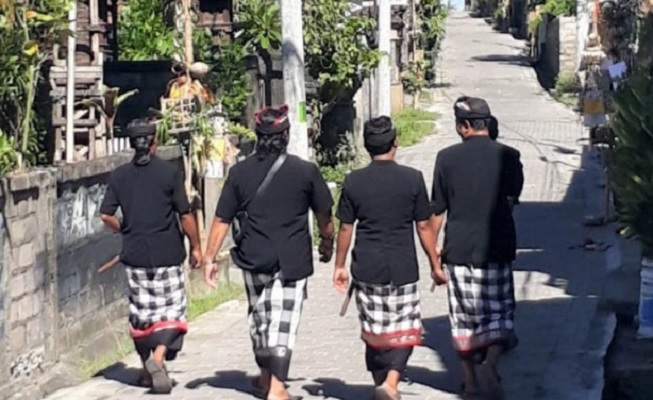 Nyepi di Bali, Pecalang Lakukan Patroli Cegah Wisatawan Berkerumun